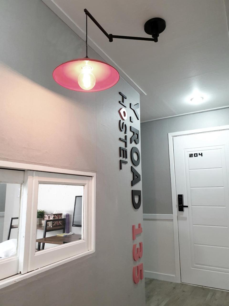 Y.Road 135 Hotel Seoul Bagian luar foto